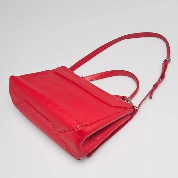 Louis Vuitton Rubis Calfskin Leather Lockme II - Picture 6 of 12